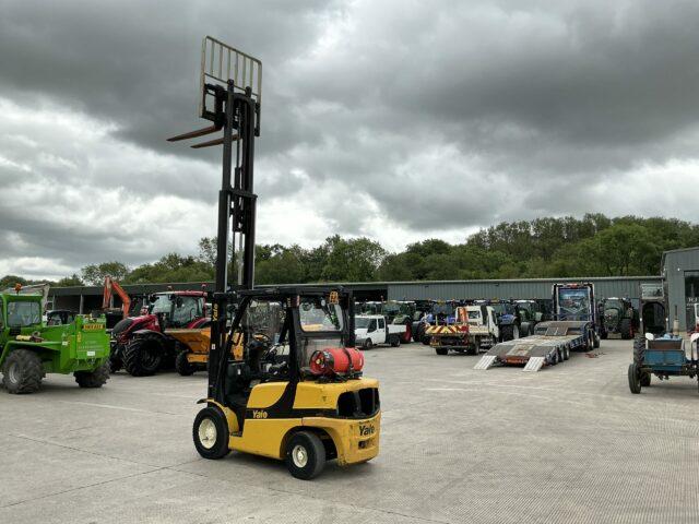 Yale GLP30 VX Gas Forklift (ST20057)