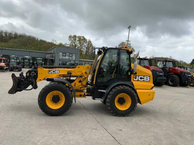 JCB TM320s Contractor Pro Pivot Steer (ST19094)