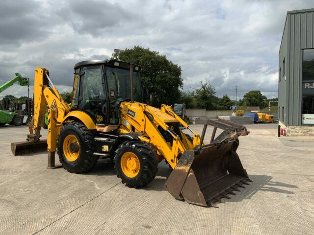 JCB 3CX Contractor Plus Wheeled Digger (ST20509)