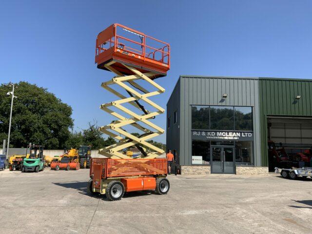 JLG M4069 Scissor Lift (ST20590)