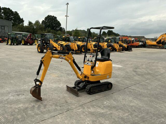 JCB 8008 CTS Digger (ST20863)