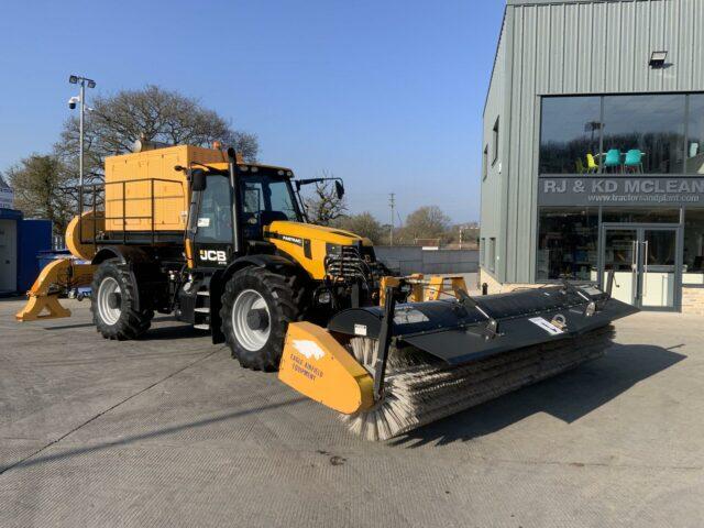 JCB HMV 2170 Fastrac Airport Runway Broom (ST15913)