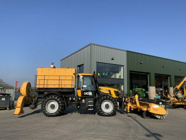 JCB HMV 2170 Fastrac Airport Runway Broom (ST15913)