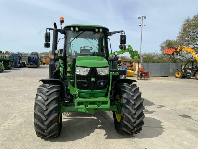 John Deere 6120M Tractor (ST19365)