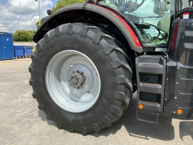 Massey Ferguson 8732S Tractor (ST19370)