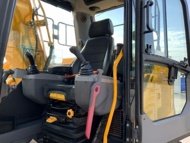 JCB 140X LC Digger (ST20797)