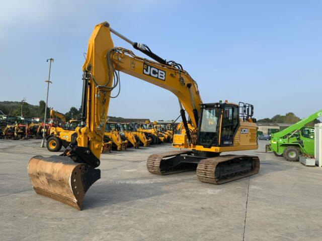 JCB 220X LC Digger (ST21054)