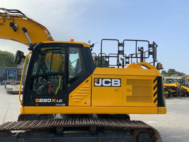 JCB 220X LC Digger (ST21054)