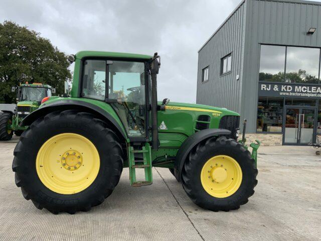 John Deere 6534 Premium Tractor (ST21039)