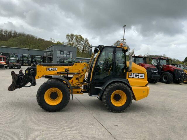 JCB TM320s Contractor Pro Pivot Steer (ST19094)