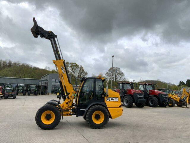 JCB TM320s Contractor Pro Pivot Steer (ST19094)