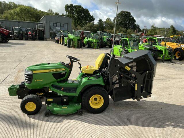 John Deere X950R Hi Dump Collector Mower (ST20969)