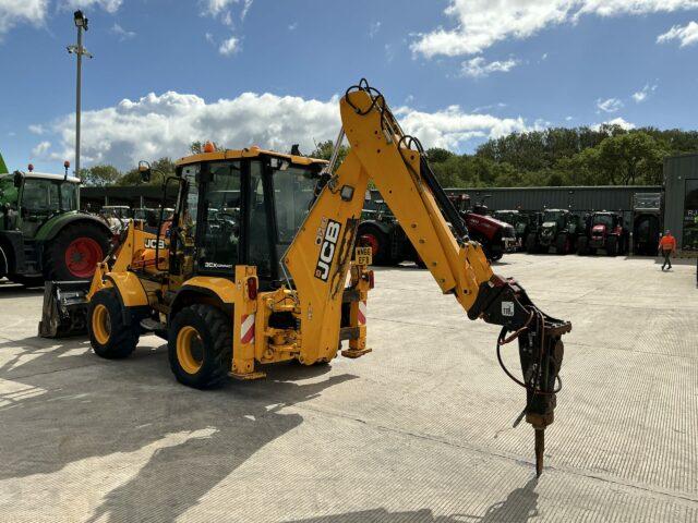 JCB 3CX Compact Wheeled Digger (ST20914)