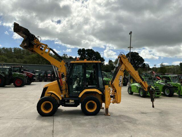 JCB 3CX Compact Wheeled Digger (ST20914)