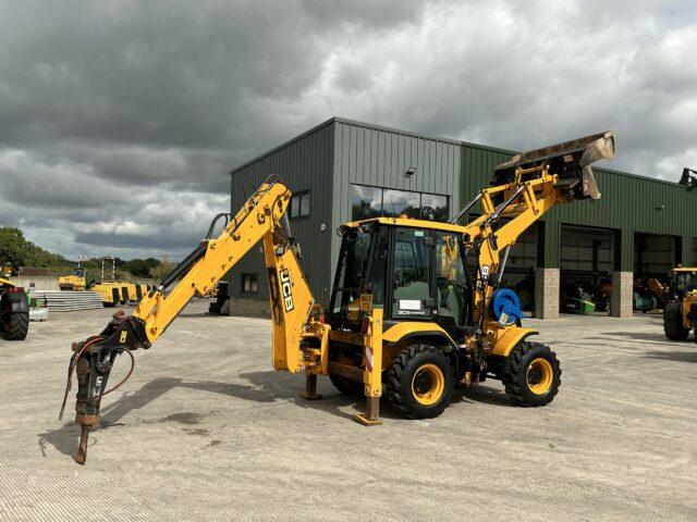 JCB 3CX Compact Wheeled Digger (ST20914)