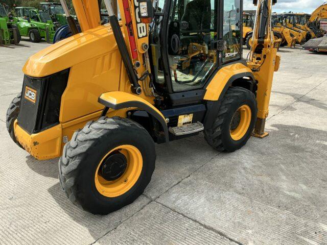 JCB 3CX Compact Wheeled Digger (ST20914)