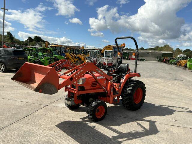 Kubota STV40 Compact Tractor (ST20944)