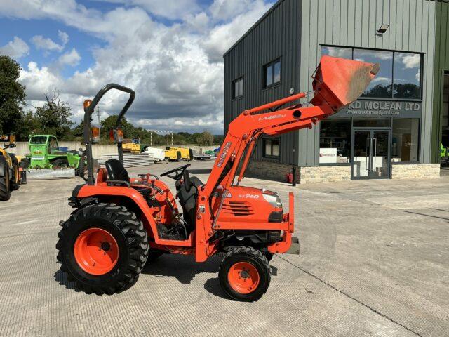 Kubota STV40 Compact Tractor (ST20944)