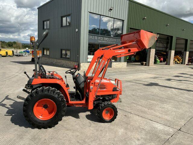 Kubota STV40 Compact Tractor (ST20944)