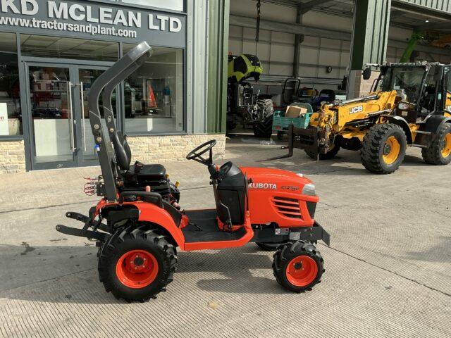 Kubota BX2350 Compact Tractor (ST21041)