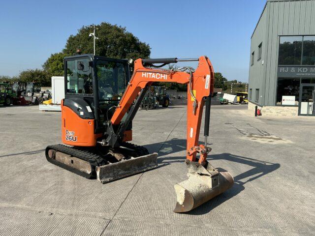 Hitachi Zaxis 26U-5A Trailer (ST20924)