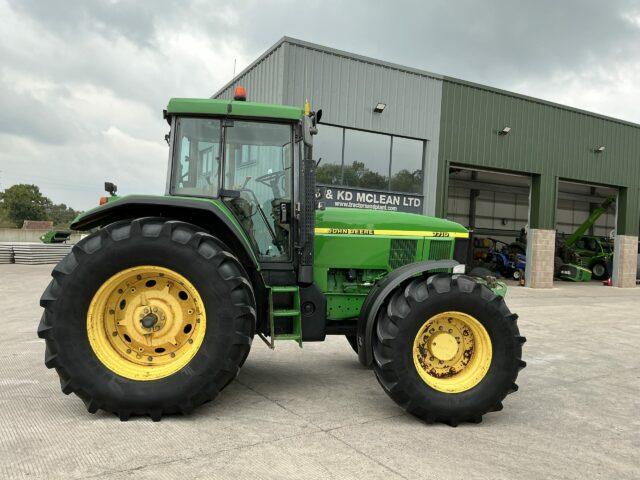 John Deere 7710 Tractor (ST21061)