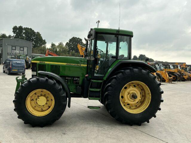 John Deere 7710 Tractor (ST21061)