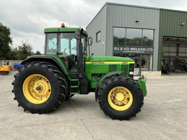 John Deere 7710 Tractor (ST21061)