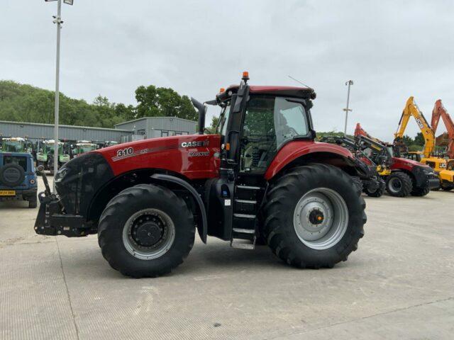 Case Magnum 310 Tractor (ST18497)