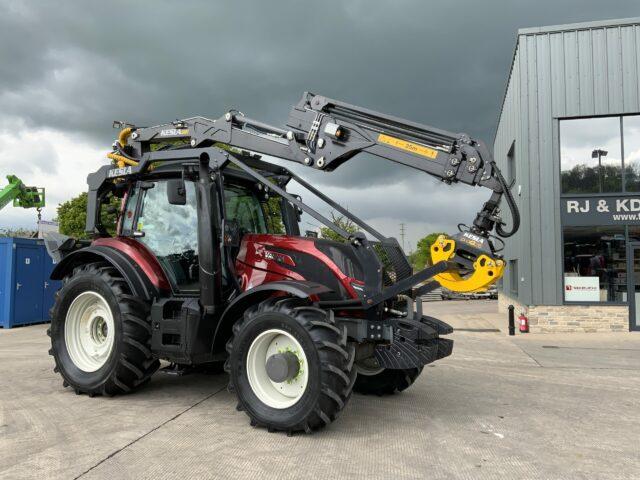 Valtra T154 Active C/W Roof Mounted Kelsa 500T Forestry Crane (ST19912)