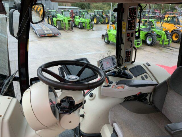 Massey Ferguson 7720 DYNA-6 Tractor (ST20734)