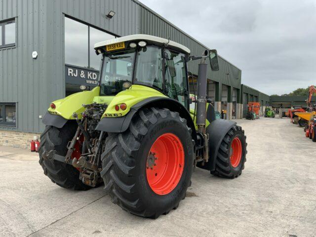 Claas Axion 820 Tractor (ST20874)