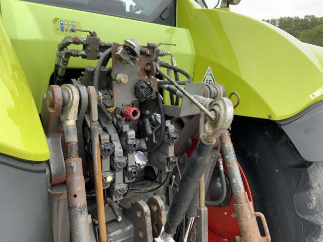 Claas Axion 820 Tractor (ST20874)