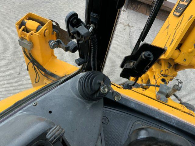 JCB 3CX Contractor Plus Wheeled Digger (ST20509)