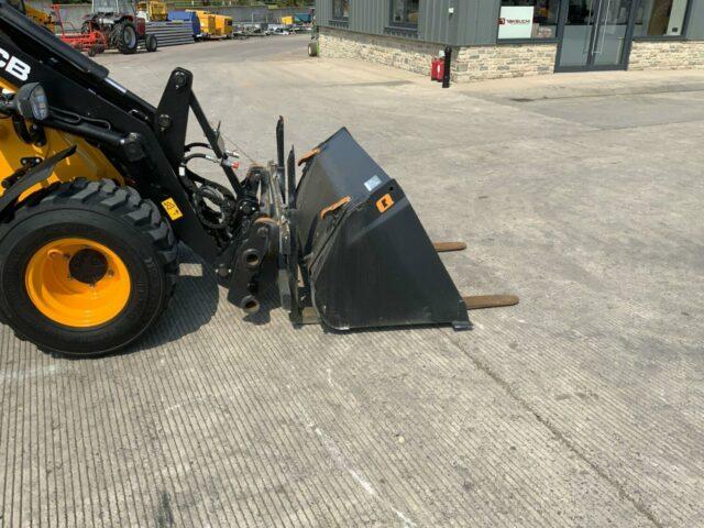 JCB 403 Plus Compact Wheeled Loading Shovel (ST20569)