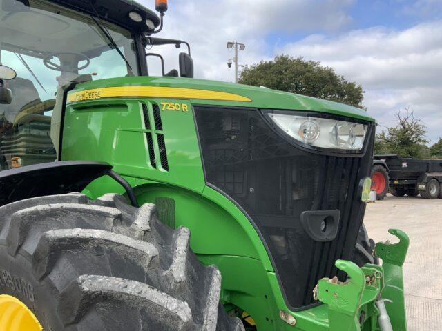 John Deere 7250R Tractor (ST20976)