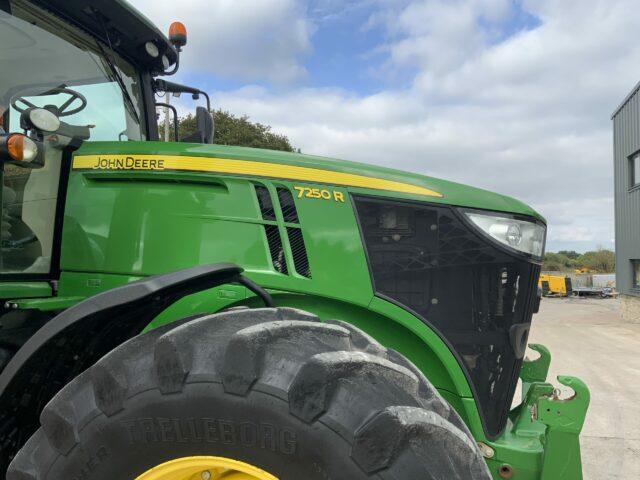 John Deere 7250R Tractor (ST20976)