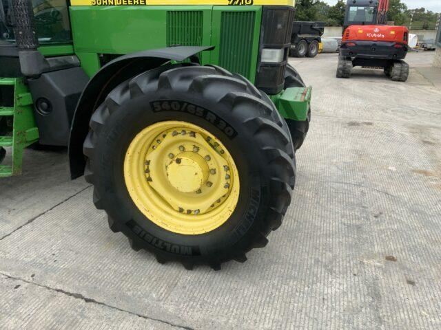 John Deere 7710 Tractor (ST20617)