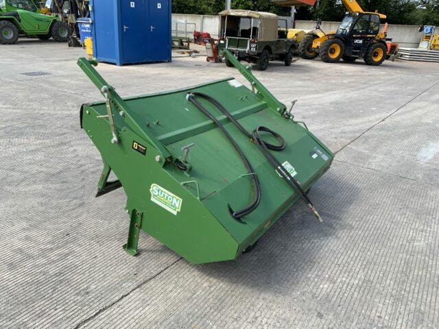 Sutton Brush to Fit Bucket