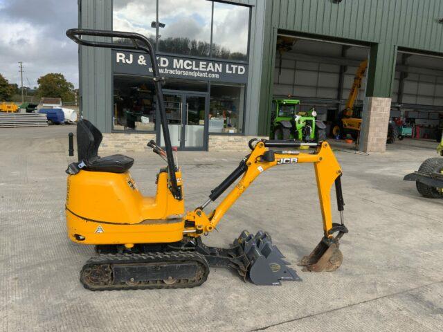 JCB 8008 CTS Digger (ST21314)