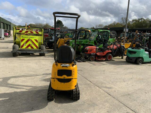 JCB 8008 CTS Digger (ST21314)