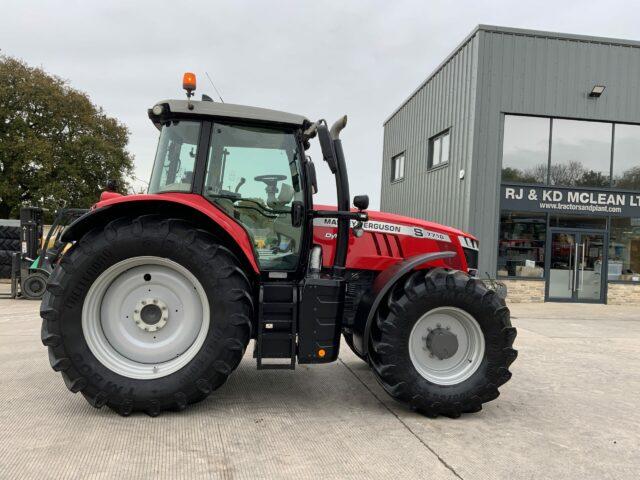 Massey Ferguson 7718S DYNA-6 Tractor