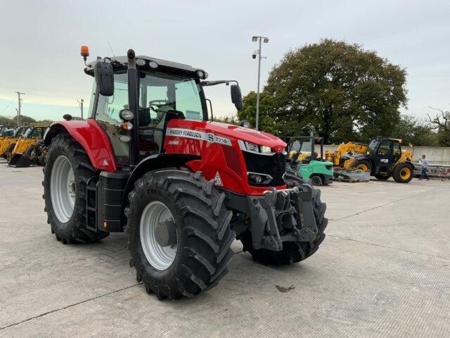 Massey Ferguson 7718S DYNA-6 Tractor