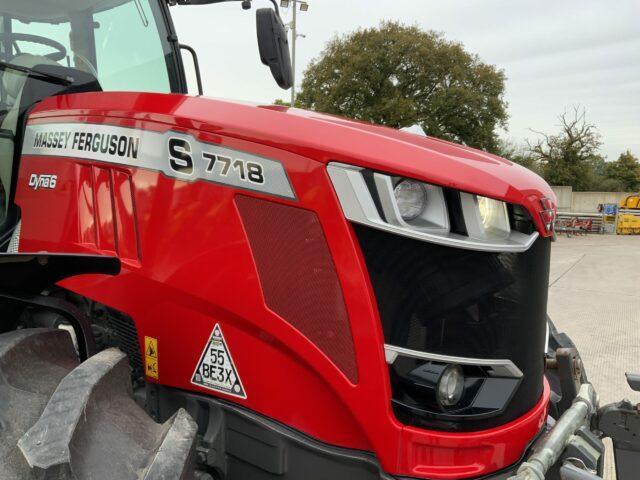 Massey Ferguson 7718S DYNA-6 Tractor