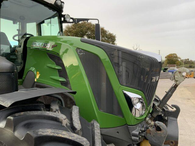 Fendt 828 Profi Plus Tractor (ST20991)