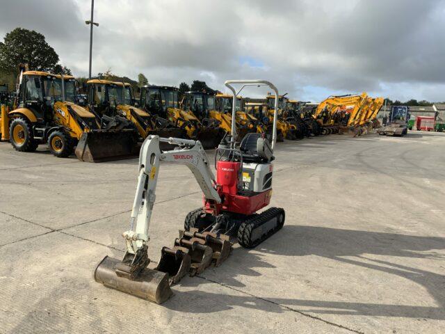 Takeuchi TB210R Micro Digger (ST21419)