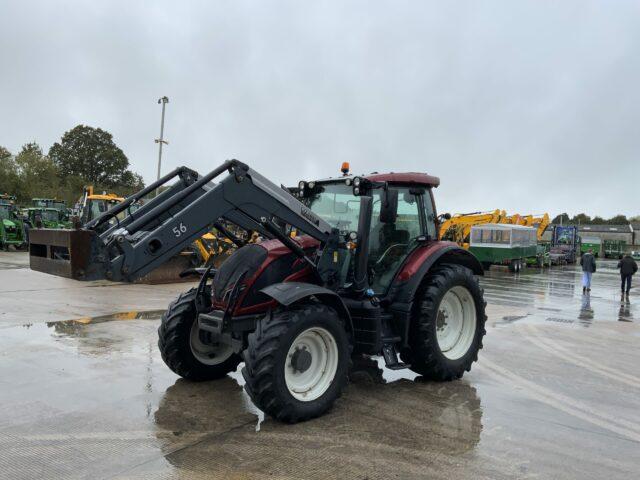 Valtra N124 Hi Tech Tractor (ST21242)