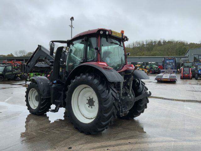 Valtra N124 Hi Tech Tractor (ST21242)