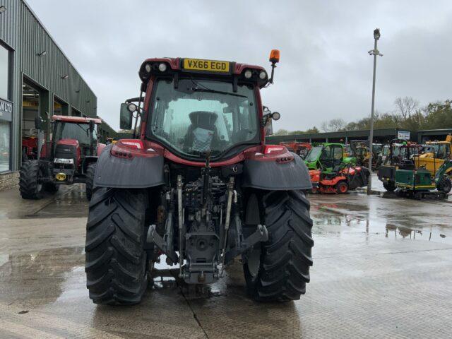 Valtra N124 Hi Tech Tractor (ST21242)