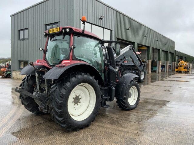 Valtra N124 Hi Tech Tractor (ST21242)